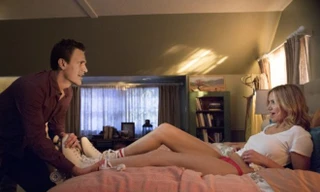 Cameron Diaz và Jason Segel trong một cảnh phim.