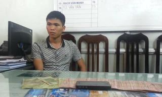 Đối tượng Feng Hai Qiang (Phong Hải Cường) và tang vật vụ án.