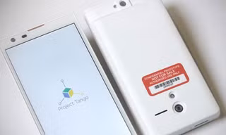 Google đưa điện thoại 3D lên không gian