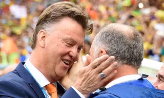 'Gừng' Scolari thua xa 'gừng' Van Gaal