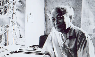 Tô Hoài đen trắng của Mai Nam