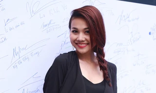 Thanh Hằng diện 'cây' đen đi sự kiện 