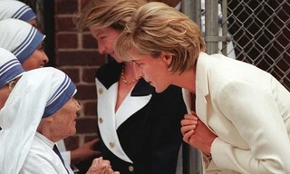 Những khoảnh khắc trong cuộc đời công nương Diana