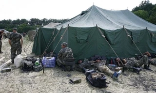 Binh sỹ Ukraine gần biên giới Nga.