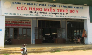 Khu miễn thuế hoạt động cầm chừng.
