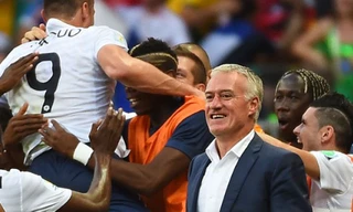 HLV Deschamps hân hoan với vé vào tứ kết