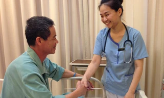 Bệnh nhân T. có thể ngồi dậy được