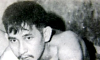 Bạch Hải Đường trong trại giam.