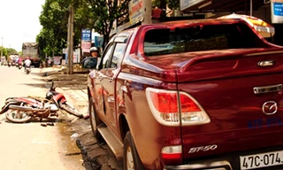 Bất cẩn khi mở cửa ô tô, một người chết oan