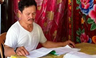 Lên chức ông nội, ông ngoại vẫn đi thi