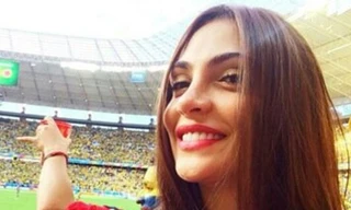 Nữ CĐV Colombia bị săn tìm trên Twitter vì 'xinh như mộng'