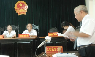 Phiên tòa sáng 20/8. Ảnh: XB