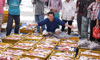 Martin Yan tại chợ cá Phan Thiết
