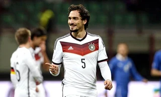 Hummels hắt hơi, tuyển Đức sổ mũi