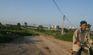  Khu đô thị mới Bắc An Khánh (Hà Nội) hình thành không theo nhu cầu người sử dụng, nay vẫn là bãi đất hoang. Ảnh: L.H.V