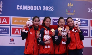 Liên tiếp 'gặt vàng', karate Việt Nam nhận thưởng nóng