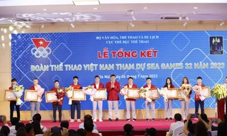 Trao Bằng khen của Thủ tướng Chính phủ tặng 196 VĐV đạt thành tích xuất sắc tại SEA Games 32