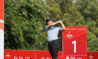Những cú phát bóng ấn tượng khai màn Tiền Phong Golf Championship 