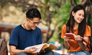 Du học sinh Việt Nam đồng loạt nhập trường học kỳ mùa thu trên khắp thế giới ra sao?