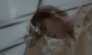 Sau loạt “thính” hoa hồng ngọt ngào, Sơn Tùng M-TP tung trailer MV đầy bí ẩn