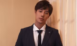 Nam chính soái ca được khen giống Bi (Rain) trong MV mới của Elly Trần là ai? 