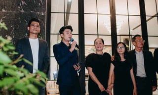 Vừa tặng mẹ 3 tỷ, Quốc Trường lại tự tay tổ chức tiệc mừng 40 năm ngày cưới cho ba mẹ