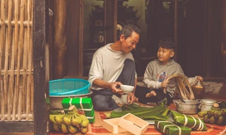 Ấm lòng trước mâm cơm ngày Tết cổ truyền miền Bắc của “Lão nông triệu view“