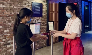Các rạp chiếu phim tăng cường phòng dịch, quyết tâm kéo khán giả trở lại vào dịp nghỉ Tết