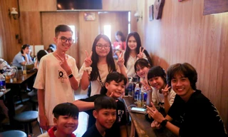 Phương Mỹ Chi tái xuất sân khấu trước khi bước vào năm học cuối cấp quan trọng