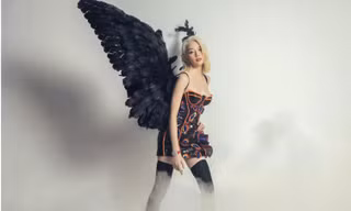 Thiều Bảo Trang hóa “tiểu yêu tinh” giúp mọi người tìm thấy tình yêu trong MV mới