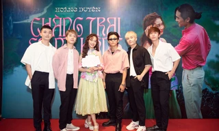 Nhóm Monstar, hotgirl “trứng rán” đến chúc mừng tân binh Hoàng Duyên ra mắt MV