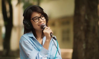 Hoàng Yến Chibi quay về “trường xưa”, bồi hồi hát lại bản hit đầu tay “Ngây Ngô“