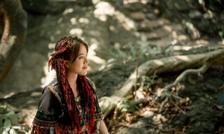 Phùng Khánh Linh chia sẻ áp lực khi về “chung nhà” với Taylor Swift, Lady Gaga