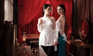 Ngọc Trinh bất ngờ xuất hiện trong MV của Chi Pu, fan phấn khích “đẩy thuyền” bách hợp