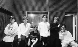 Uni5 tạo dáng cực ngầu bên Đông Nhi, gây tò mò với thông điệp “sắp lâm bồn”