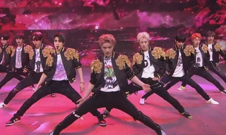 NCT 127 đưa rồng lên sân khấu, trình diễn bài hát chưa phát hành trong concert trực tuyến