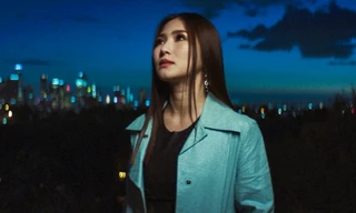 Lâu lắm mới trở lại, Hương Tràm tung hẳn 2 MV để gửi gắm nỗi nhớ xa quê hương