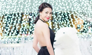 Trà Ngọc Hằng khoe lưng trần giữa tiết trời 3 độ C