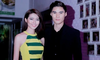 Quán quân Next Top Model Quang Hùng tình tứ cùng bạn gái