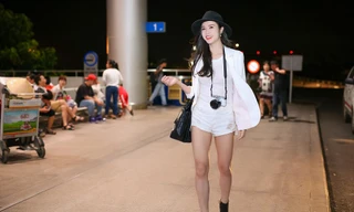 Vũ Ngọc Anh khoe chân dài gợi cảm ở sân bay