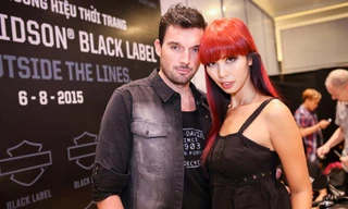 Hà Anh đưa chồng lên sàn catwalk