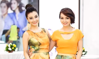 Chị em Mai Thu Huyền mặc đồ đôi dự sự kiện