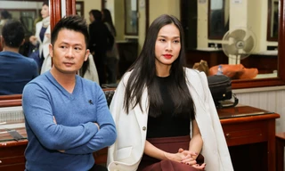 Dương Mỹ Linh đội mưa đến xem liveshow Bằng Kiều