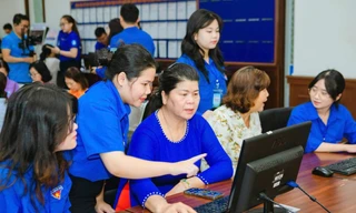 Lễ ra quân đội hình tình nguyện hỗ trợ dịch vụ hành chính công tại TP.HCM 