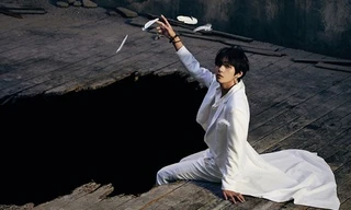 Bức ảnh lúc V (BTS) học cấp ba bất ngờ tái xuất giang hồ gây “bão” mạng