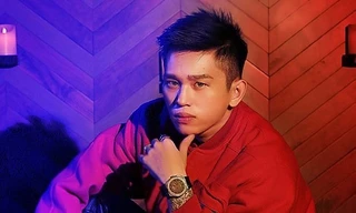 Bị tố “đạo nhái” Baekhyun (EXO), B Ray lên tiếng thanh minh, “chuyền bóng” sang designer