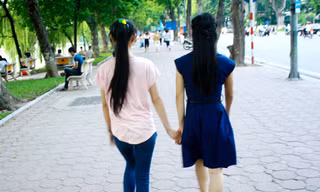 Cách trị đau bụng kinh dại dột của những thiếu nữ