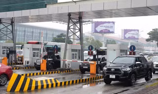 Thông tin mới về thu phí không dừng ô tô vào sân bay