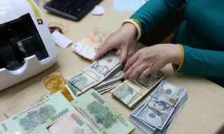 Nhiều rào cản khi vay ngân hàng này trả nợ ngân hàng khác