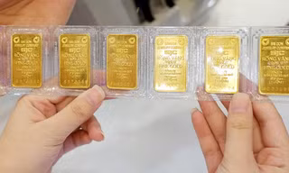 Giá vàng đồng loạt tăng sáng ngày giỗ Tổ